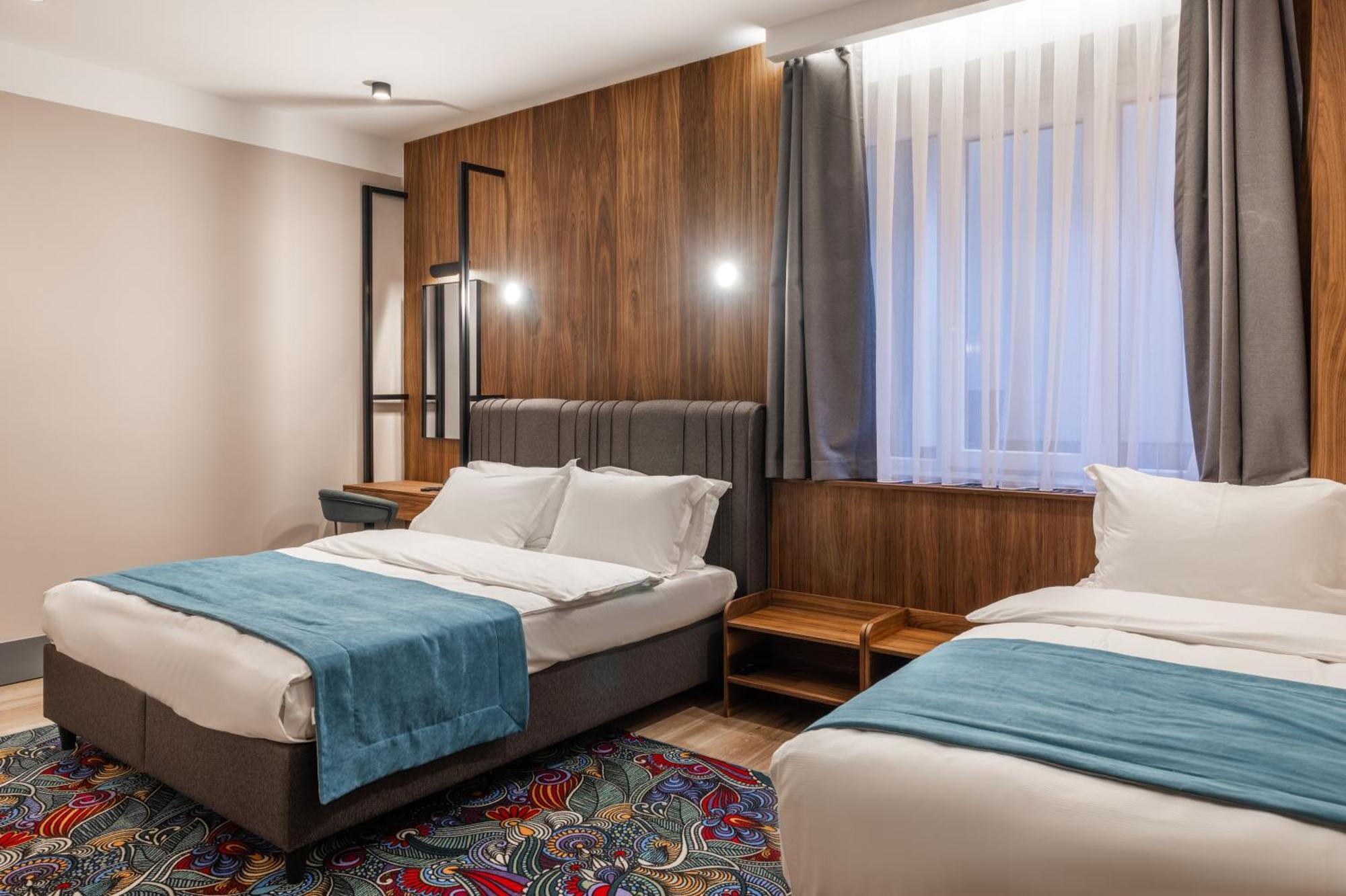 Hotel Square By Margo Pristina Exterior photo
